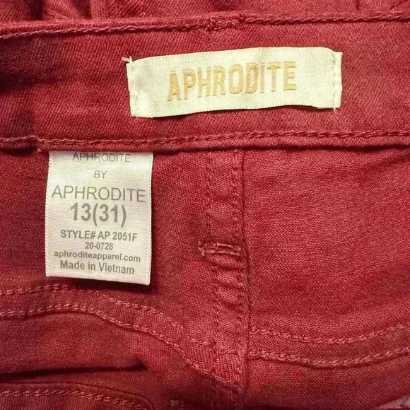Aphrodite distressed flare leg with raw hem high waisted jeans in burgundy Junio - Picture 8 of 9